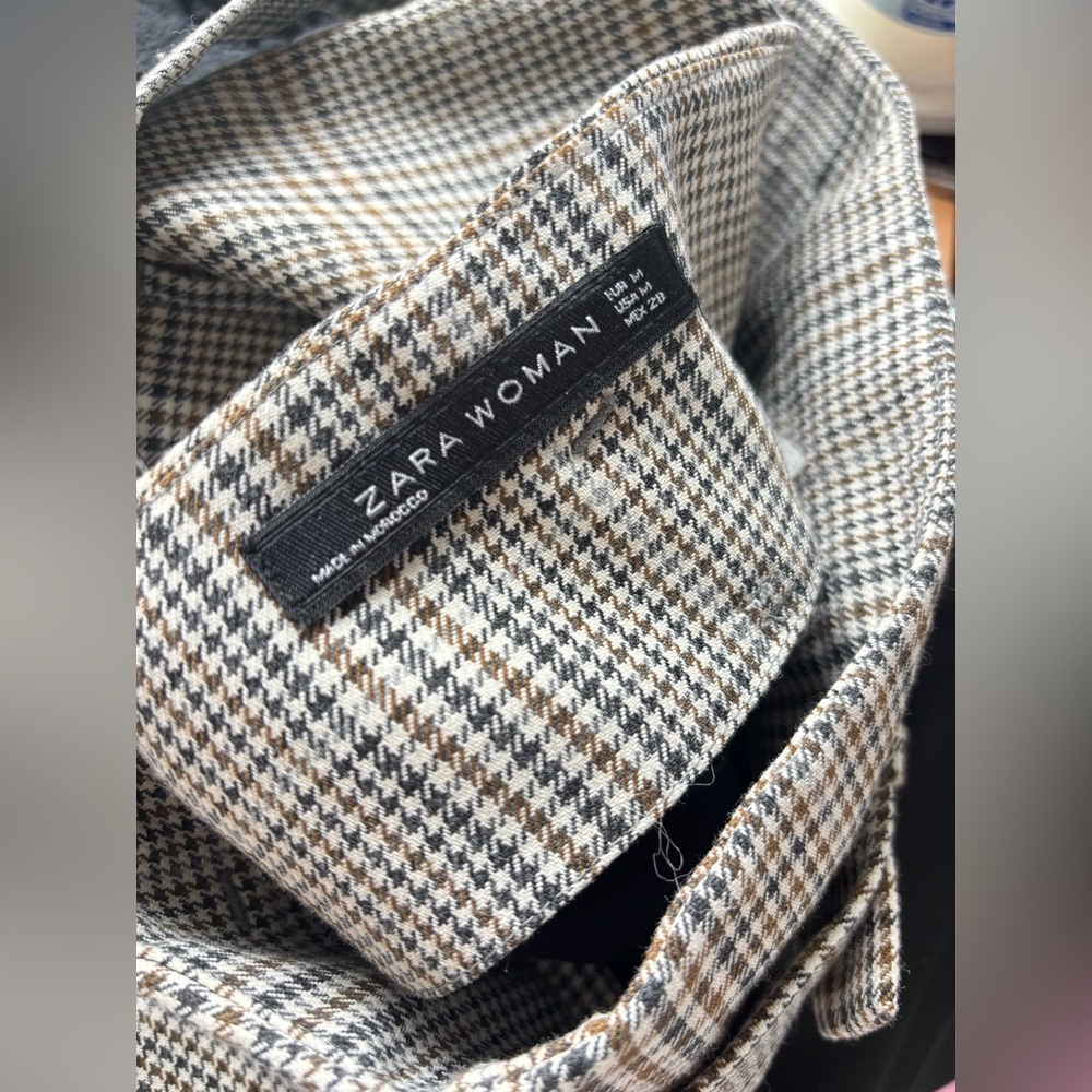 Zara High-Waist Plaid Trousers with Belt - Picture 3 of 4